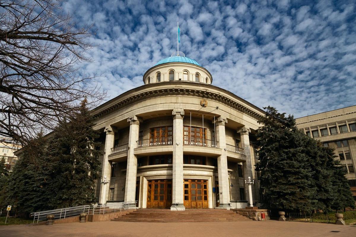 Nadezhda Apartments On Gogol Street 117-127 Almaty Extérieur photo